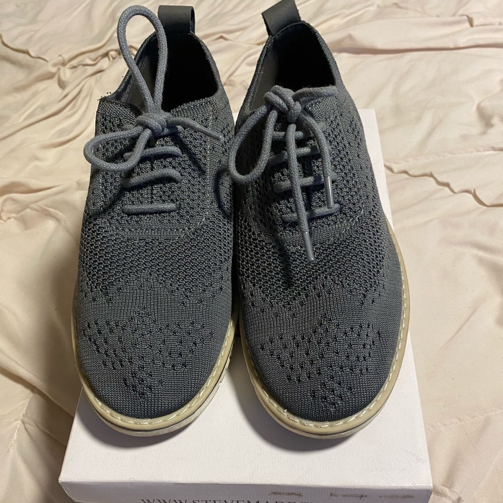 Steve Madden Kids Dress Shoes in Gray